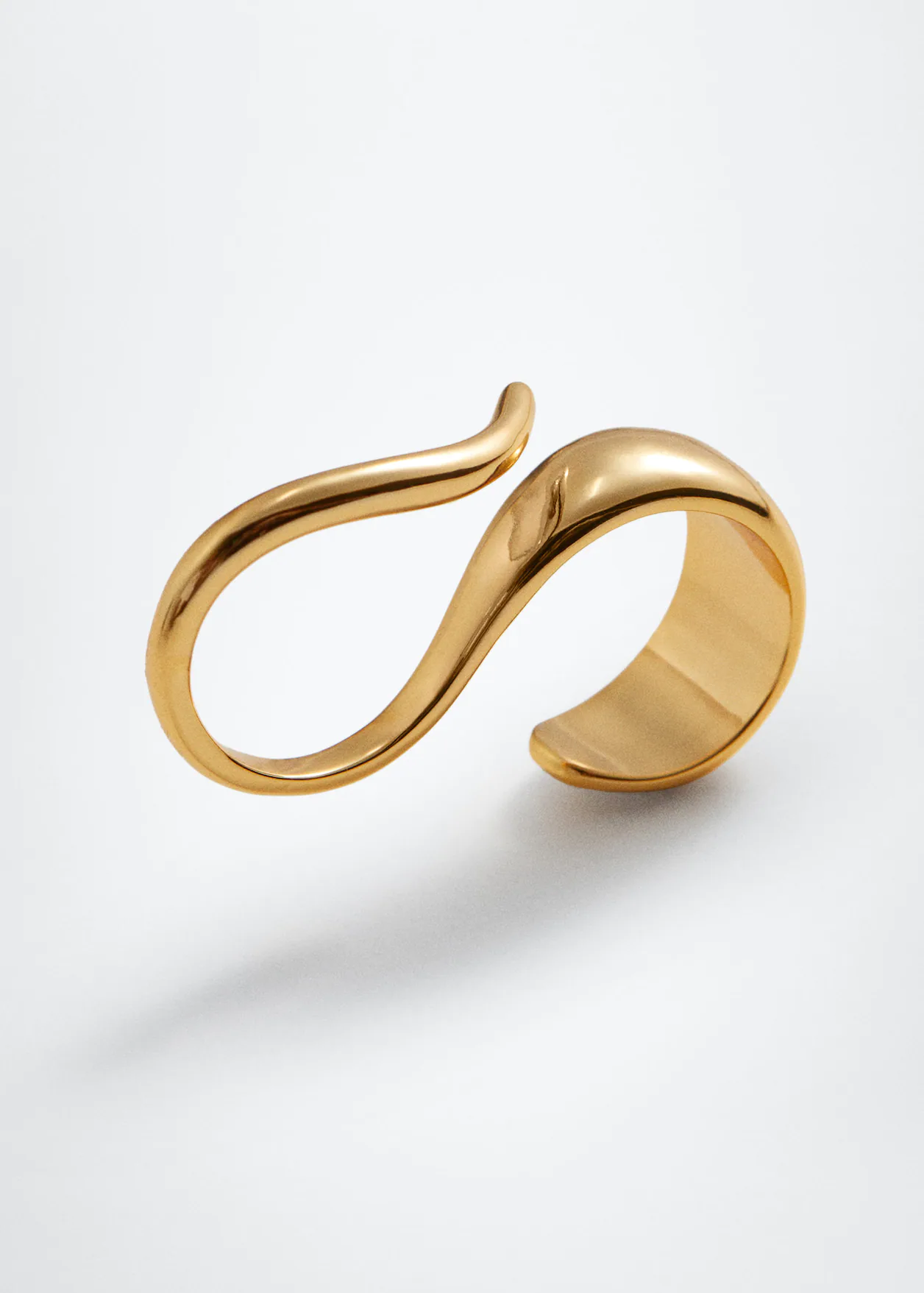 Sculptural Gold Swirl Stud - Image 4